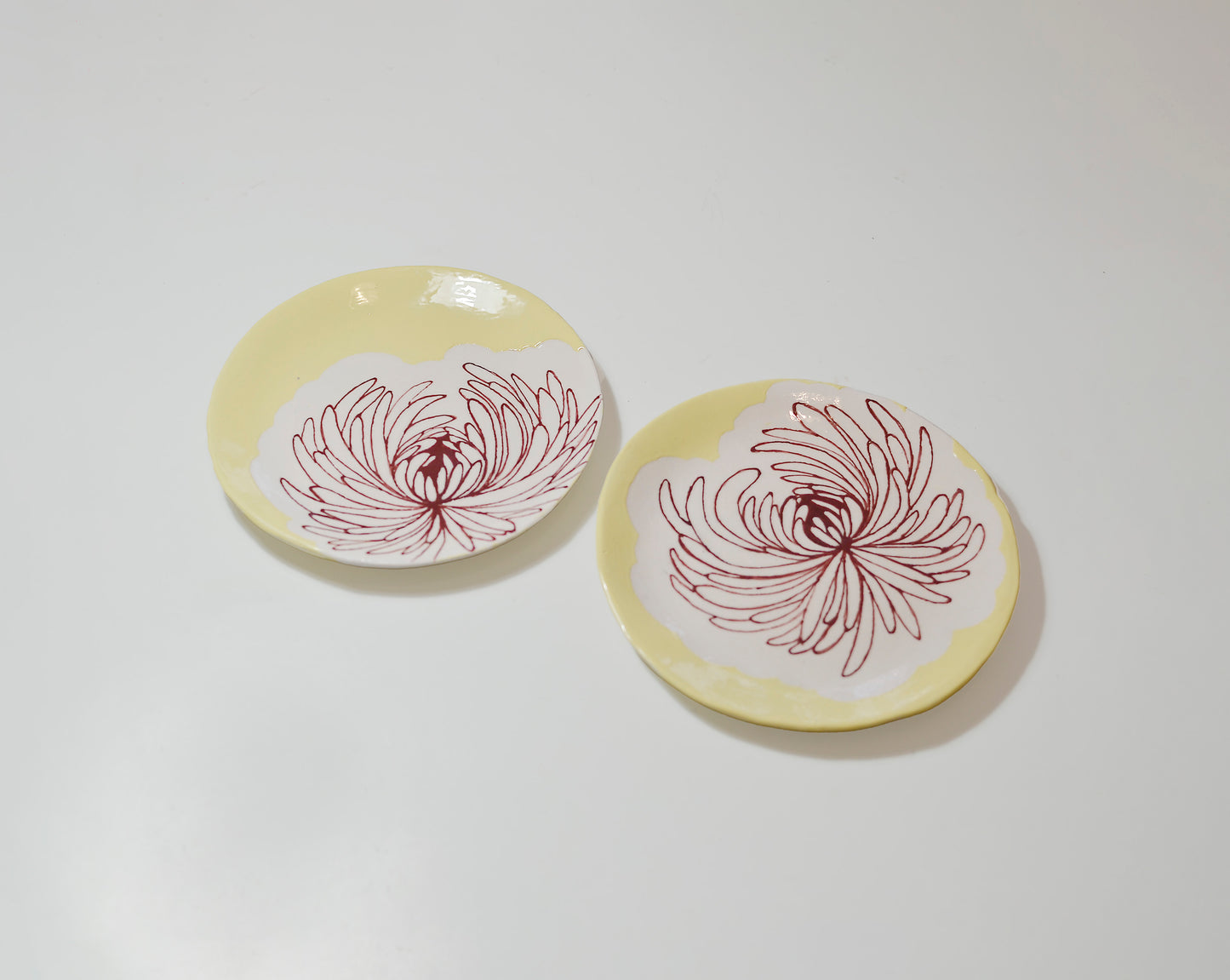 Set platos medianos - Peonia burdeos